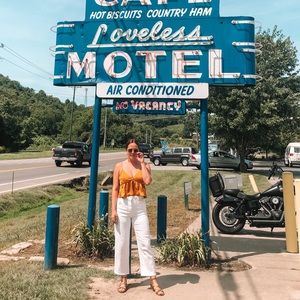 Aritzia Wilfred Free White Straight Leg Jeans